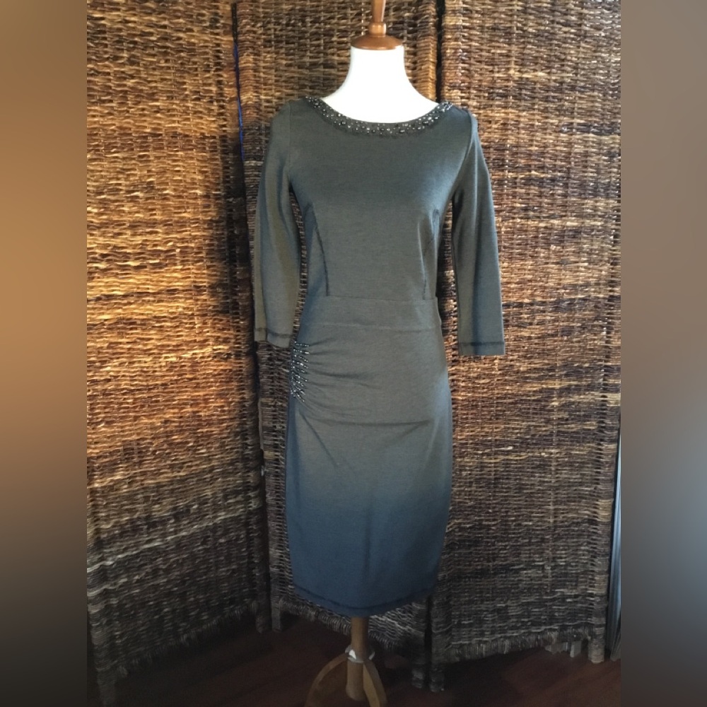 BLUMARINE LONG SLEEVE DRESS FRONT ROUND NECK BACK V-NECK HIDDEN ZIP
